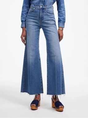 Madewell Wide-Leg Jeans in Medium Blue Wash